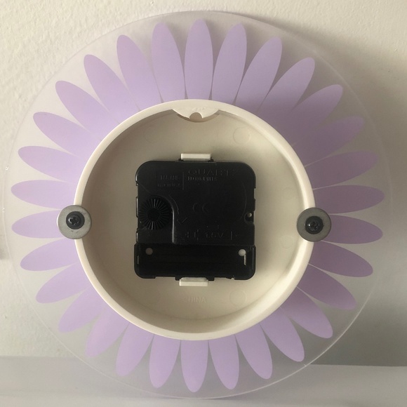 Clock - Picture 2 of 2